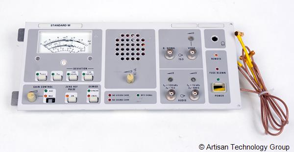 Tektronix TV1350 Right, Front Display Assembly
