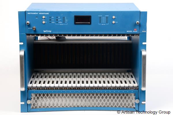 LeCroy 8025 CAMAC Rackmount Mainframe