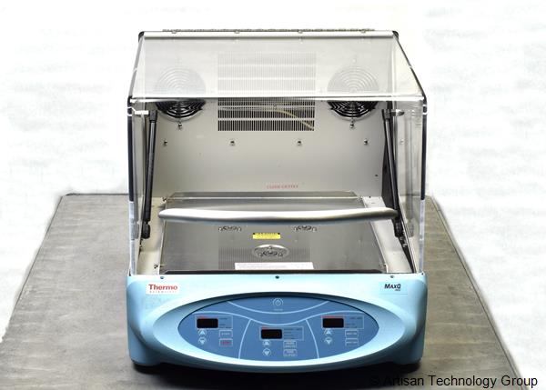 Barnstead SHKE4000 Bench Top, Incubated Shaker