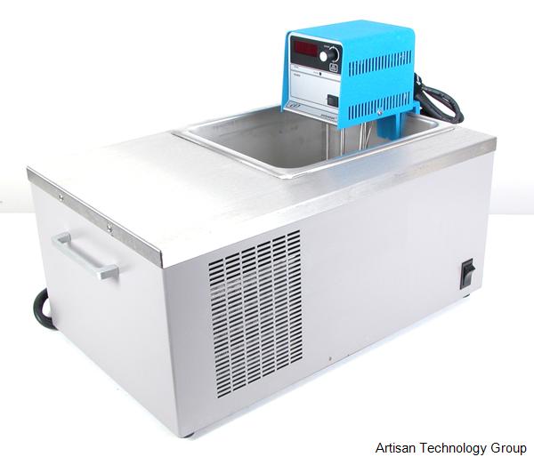 Cole-Parmer EW-12112-10 Digital Circulator / VWR 13R Refrigerated Stainless Steel Open Bath