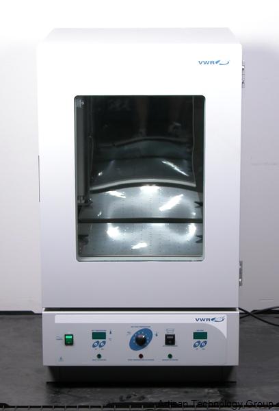 VWR 1575 Signature Benchtop Shaking Incubator