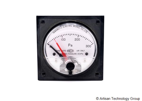 Yamamoto Electric Works Manostar WO70PCV300D Micro Differential Pressure Gauge